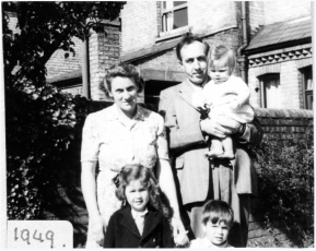 1949 Ruth,Roger & Rosemary with Mum & Dad