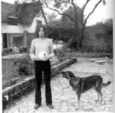 1969, Syd with Steve Marriot's dog, Essex